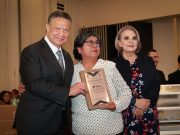 Menchaca Salazar reconoce la trayectoria del personal del Poder Judicial