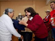 Inicia DIF Hidalgo entrega de cobijas para esta temporada invernal