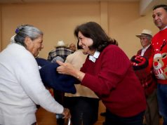 Inicia DIF Hidalgo entrega de cobijas para esta temporada invernal