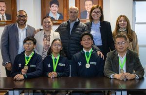 Natividad Castrejón reconoce a estudiantes ganadores de ExpoCiencias Nacional 2025