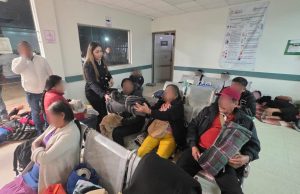 Kristel Rodríguez y DIF Huejutla llevan abrigo a hospitales