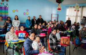 Impulsa Gobierno Municipal taller de crianza positiva en primarias de Huejutla