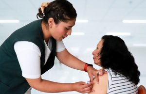 DIF Pachuca refuerza acciones de salud con Jornada de Vacunación y acceso a IMSS Bienestar