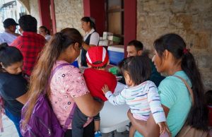 En diciembre, DIF Huejutla, Gobierno Municipal e IMSS-Bienestar aplicaron más de mil dosis de vacunación