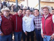 Más de 3,500 cebaderos del Altiplano refrendan respaldo al gobierno de Julio Menchaca