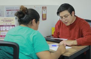 Despacho del Gobernador brinda apoyos del Programa de Atención al Pueblo