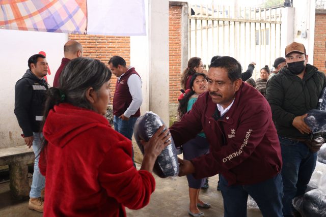 SERVIDORES DEL PUELO 01 (1)