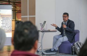 Distribuye Gobierno de Tulancingo medio millar de Cuadernos Municipales con historia de Tulancingo