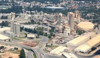 FGJEM detiene a 33 en planta de Cruz Azul