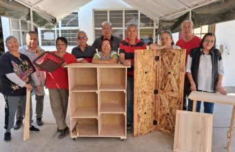 El IAAMEH impulsa taller de carpintería para personas mayores