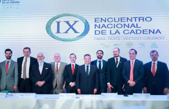 Julio Menchaca cobija a la cadena Fibra-Textil-Vestido-Calzado