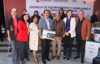 Hidalgo fortalece formación docente con entrega de equipamiento