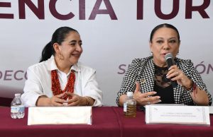Prestadores de servicios de Tulancingo reciben Distintivo de Excelencia Turística