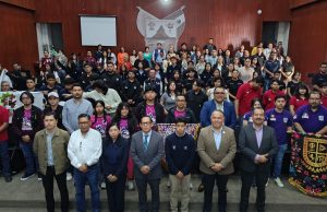 ABANDERAN A ESTUDIANTES DE HIDALGO RUMBO AL MUNDIAL DE ROBÓTICA VEX