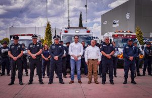 ALCALDE JORGE REYES SUMA TRES NUEVAS AMBULANCIAS EN PACHUCA