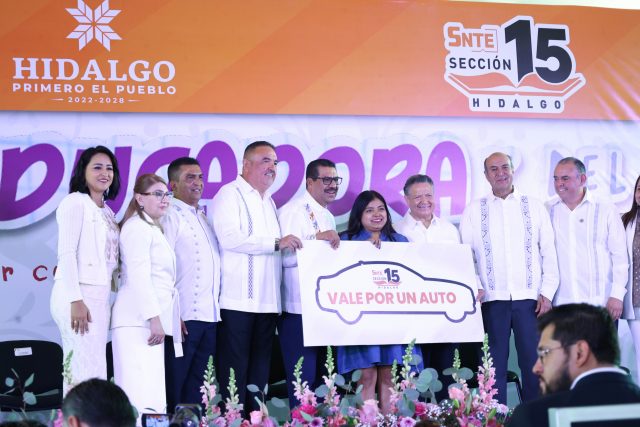 240426_GOBERNADOR_DÍA DE LA EDUCADORA Y DEL EDUCADOR_SALONES PERLA PACHUCA_NM-5
