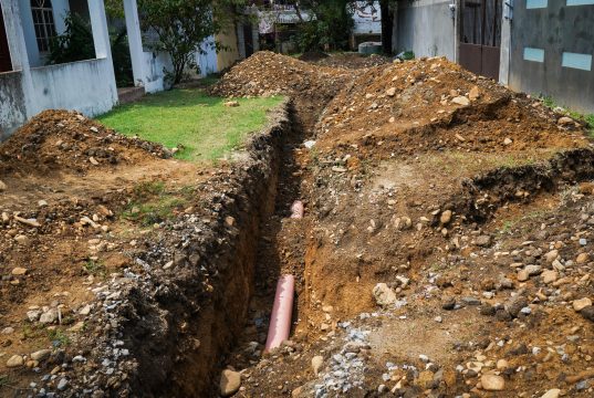 TRANSFORMAN LA VIDA DE FAMILIAS QUE ESPERARON 40 AÑOS POR AGUA Y DRENAJE, EN HUEJUTLA
