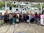 IAAMEH lleva salud integral y apoyos a personas mayores en la región Otomí-Tepehua