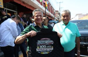 Julio Menchaca destaca legado e identidad del mercado Primero de Mayo