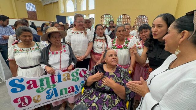 EMBAJADORA13 (1)