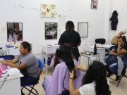 DIF HUEJUTLA CONSIENTE A MAMÁ CON EXITOSA JORNADA DE BELLEZA INTEGRAL