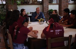 RESPALDA NATIVIDAD CASTREJÓN A ESTUDIANTES DE TEPEJI CON APOYOS DEL IHE Y FOROS DE PARTICIPACIÓN