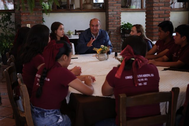 3_Natividad Castrejón escucha propuestas de integrantes del Consejo Consultivo de infantil y juvenil de Tepeji