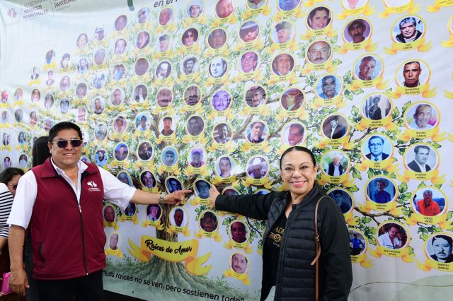 Bol. 1418 Rinden emotivo homenaje a los padres fallecidos en el panteón San Miguel de Tulancingo (8)