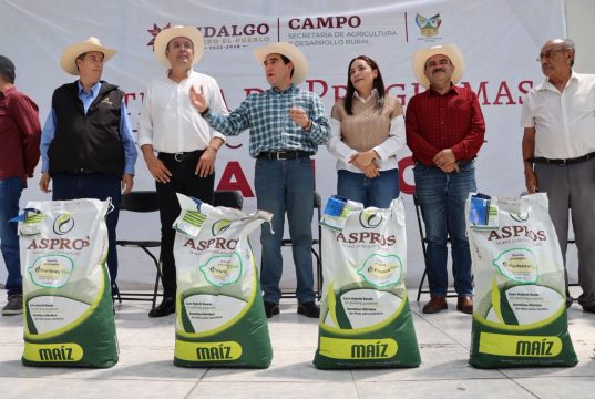 Del suelo al agua: Hidalgo impulsa la productividad del campo con análisis de suelo y crías de peces