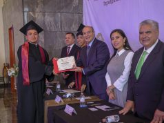Destaca Natividad Castrejón acciones para mantener a jóvenes en las aulas durante graduaciones del CECyTEH