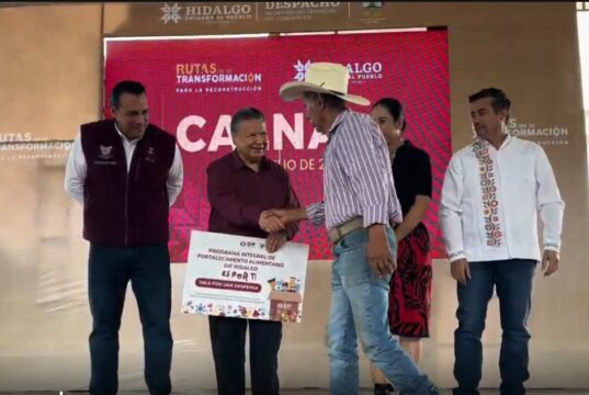 Julio Menchaca refuerza infraestructura de Calnali con más de 123 millones de pesos