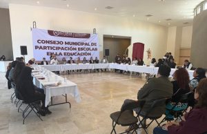 Consolida IHE la participación social en escuelas