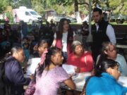 La Contraloría supervisa la entrega de apoyos sociales en Xochicoatlán y San Agustín Metzquititlán para garantizar transparencia