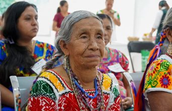 UNFPA y Gobierno de Hidalgo fortalecen conocimientos de parteras tradicionales en la Huasteca