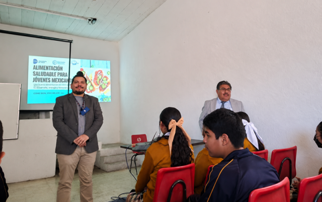 Lleva ITESHU orientación alimentaria a secundarias de la región
