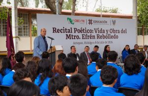 Natividad Castrejón encabeza recital poético en honor a Efrén Rebolledo