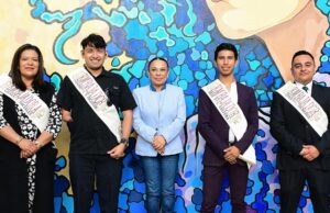 Imponen bandas a los nuevos Embajadores de la Expo Feria Internacional Ganadera Tulancingo 2026