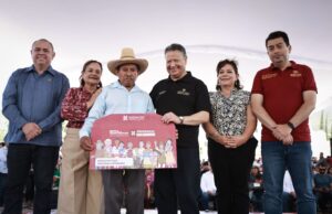 Menchaca Salazar favorece desarrollo de Metztitlán con más de 212 millones de pesos para infraestructura