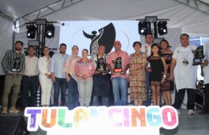 Reconoce gobierno de Tulancingo excelencia y trayectoria de expositores con el galardón “Alas de Excelencia