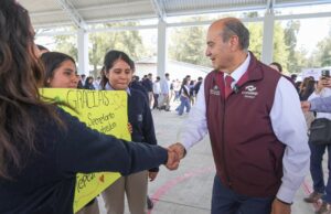 Entrega Natividad Castrejón infraestructura deportiva y confirma tabletas y uniformes para el Conalep