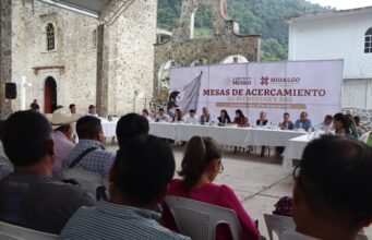 Gobierno estatal regresa a Huazalingo con respuestas a los planteamientos ciudadanos