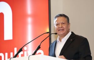 Consolida Julio Menchaca alianza estratégica con el sector privado en foro empresarial