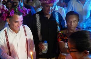 ALFREDO SAN ROMÁN ENCABEZA PRIMERA OFRENDA PREVIA AL XANTOLO