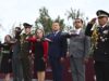 Julio Menchaca encabeza arriamiento de la bandera nacional