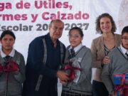 Entrega IHE útiles, uniformes, calzado y libros a estudiantes de Tizayuca