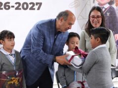 Entrega IHE y Gobierno de Hidalgo, paquetes de útiles, uniformes y calzado en la región Tula-Tepeji