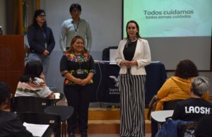 Capacita IAAMEH a cuidadores de adultos mayores en manejo de demencia, primeros auxilios y duelo