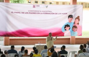 Entrega Natividad Castrejón apoyos del IHE por más de 2.4 mdp en Huejutla