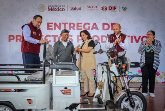 DIF Hidalgo entrega 31 proyectos productivos para fortalecer la autonomía económica de personas con discapacidad