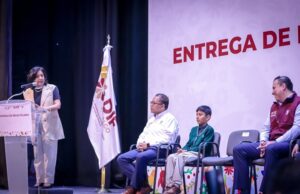 Entrega DIF Hidalgo becas PILARES a más de 300 estudiantes de 17 municipios